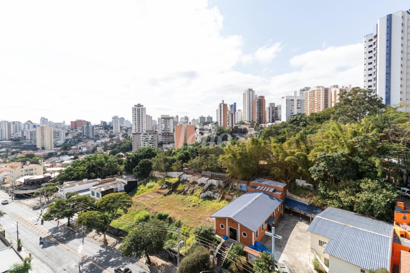 VARANDA de Apartamento para alugar, Padrão com 76 m², 2 quartos e 1 vaga em Vila Anglo Brasileira - São Paulo