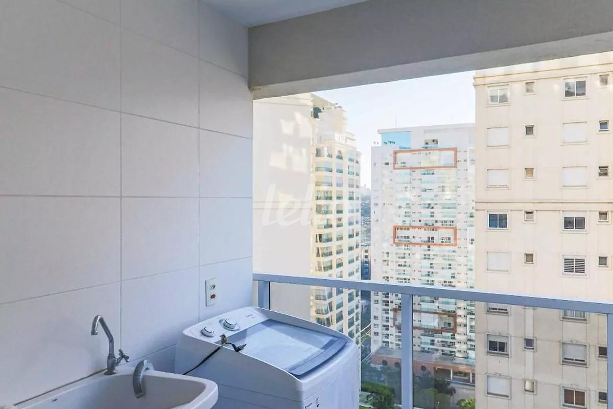 AREA DE SERVIÇO de Apartamento para alugar, Padrão com 74 m², 2 quartos e 1 vaga em Vila Gertrudes - São Paulo