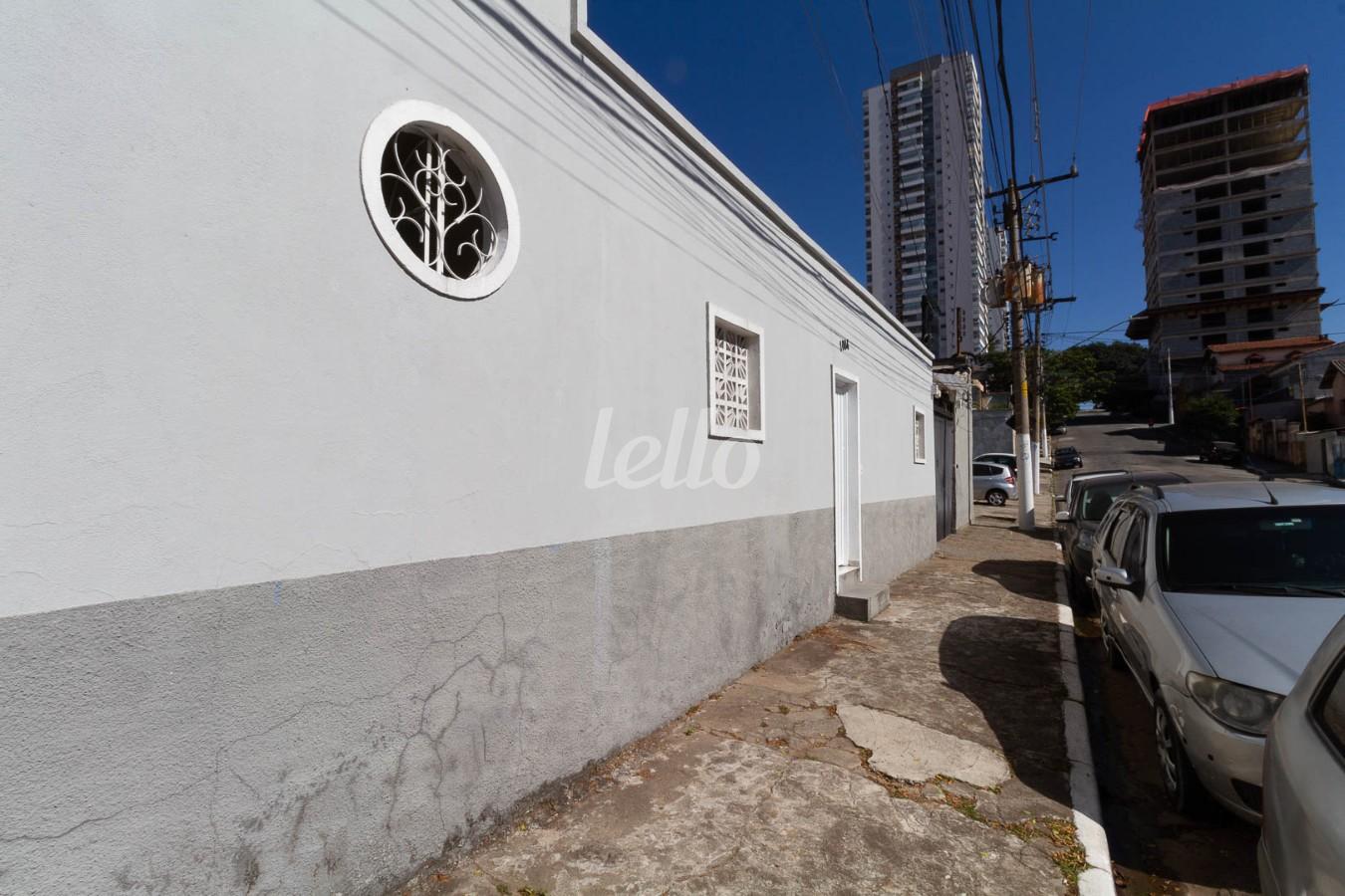 FACHADA de Casa para alugar, de vila - térrea com 60 m², 1 quarto e em Vila Aricanduva - São Paulo