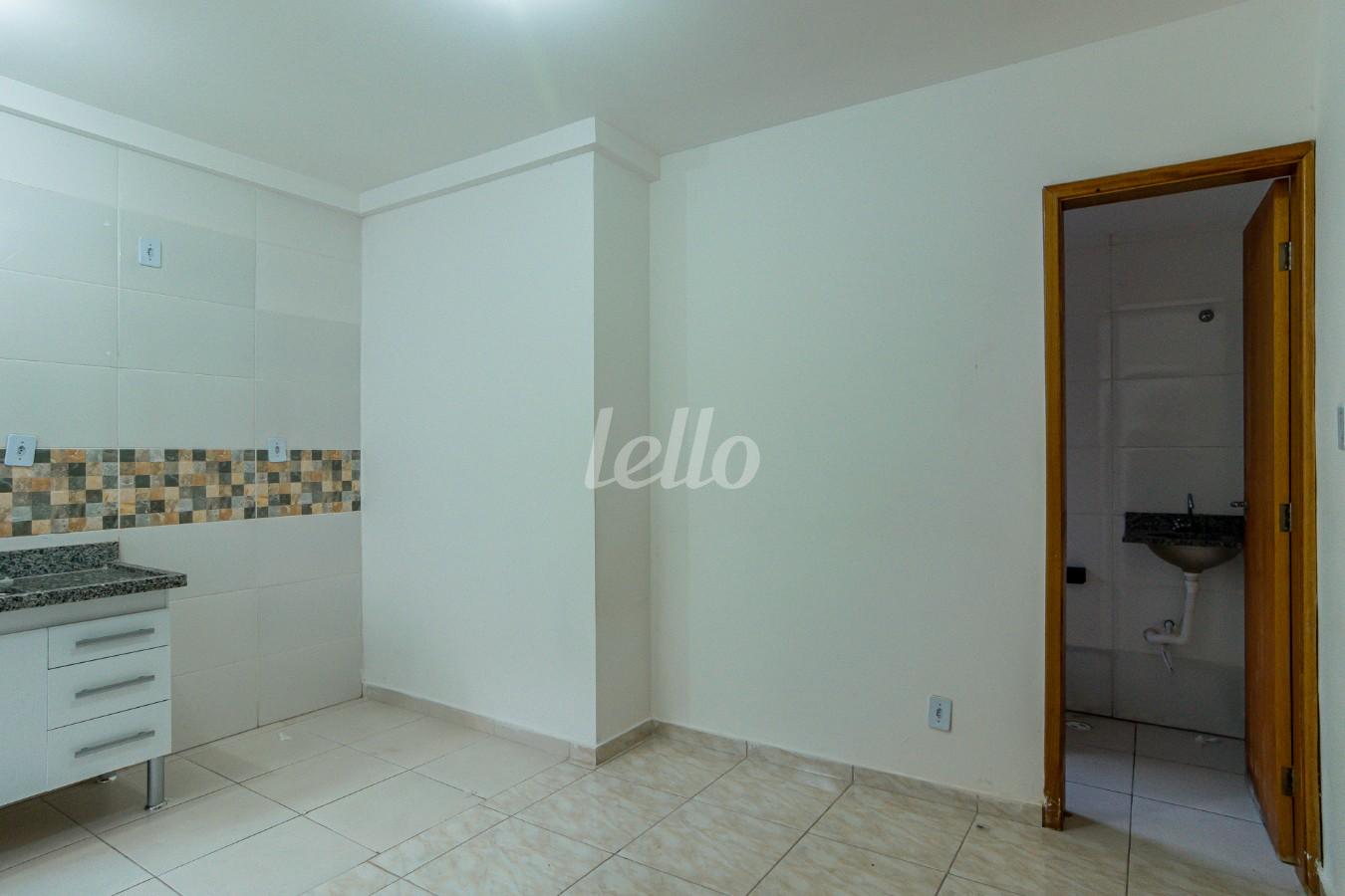 SALA E COZINHA de Apartamento à venda, Padrão com 26 m², 1 quarto e em Brás - São Paulo