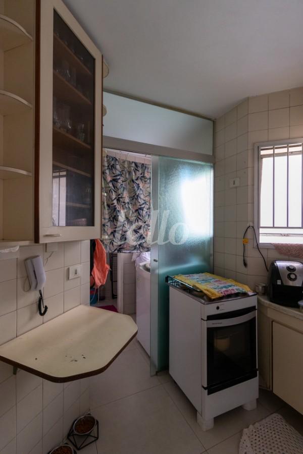 COZINHA de Apartamento para alugar, Padrão com 80 m², 2 quartos e 1 vaga em Vila Guarani - São Paulo