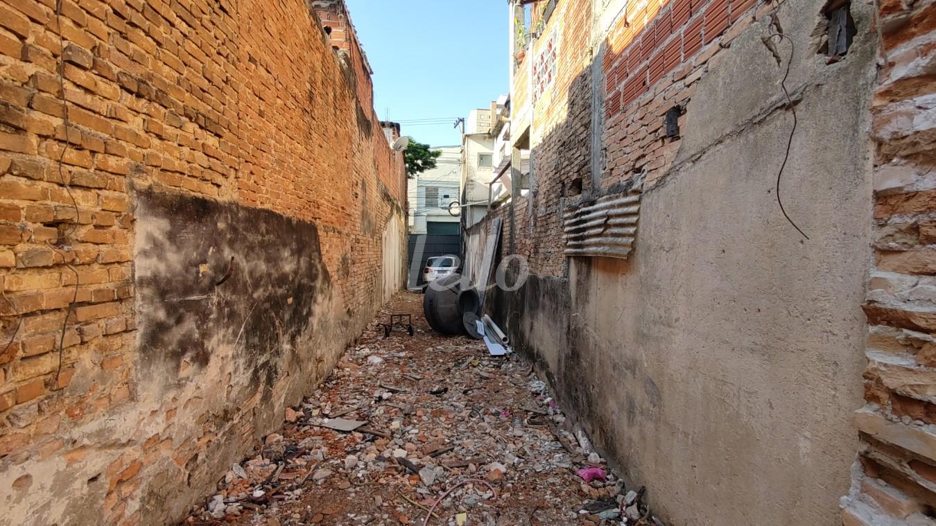 CORREDOR DE ENTRADA de Área / Terreno à venda, Padrão com 758 m², e em Mooca - São Paulo