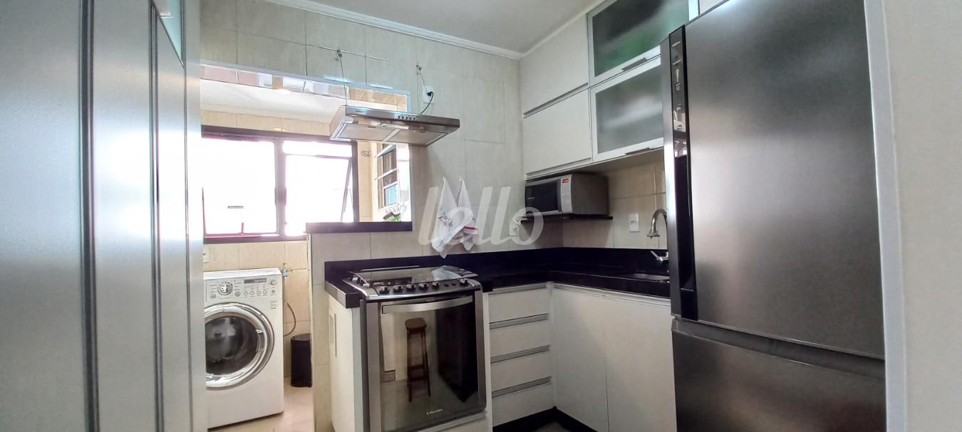 COZINHA de Apartamento à venda, Padrão com 70 m², 3 quartos e 1 vaga em Vila Brasilio Machado - São Paulo