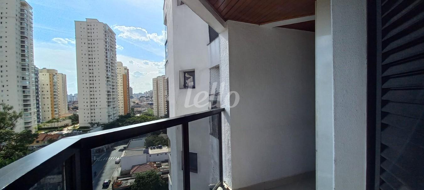 VARANDA de Apartamento à venda, Padrão com 70 m², 3 quartos e 1 vaga em Vila Brasilio Machado - São Paulo