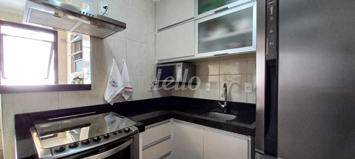 COZINHA de Apartamento à venda, Padrão com 70 m², 3 quartos e 1 vaga em Vila Brasilio Machado - São Paulo