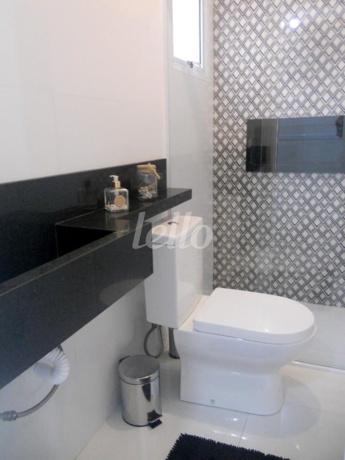 OUTRA VISTA DO BANHEIRO DOS QUARTOS de Apartamento à venda, Duplex com 95 m², 3 quartos e 1 vaga em Jardim Paraíso - Santo André