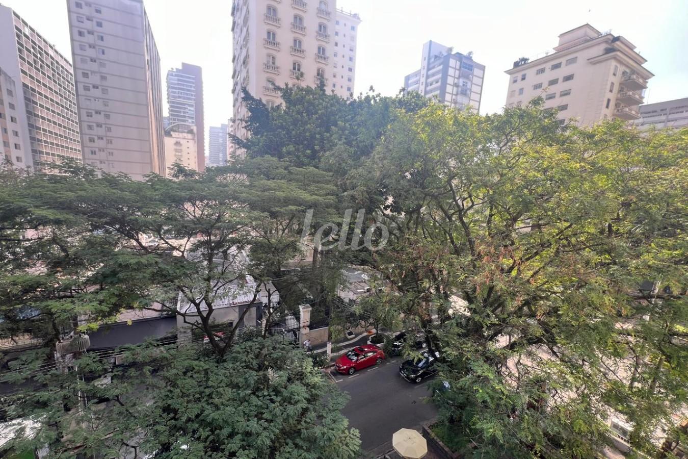 VISTA EXTERNA de Apartamento à venda, Padrão com 156 m², 3 quartos e 1 vaga em Cerqueira César - São Paulo