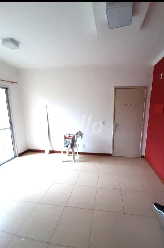 F de Apartamento à venda, Padrão com 50 m², 2 quartos e 1 vaga em Vila Guilherme - São Paulo