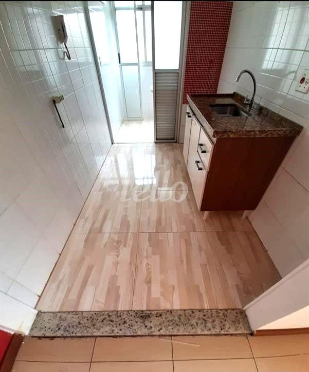 F de Apartamento à venda, Padrão com 50 m², 2 quartos e 1 vaga em Vila Guilherme - São Paulo