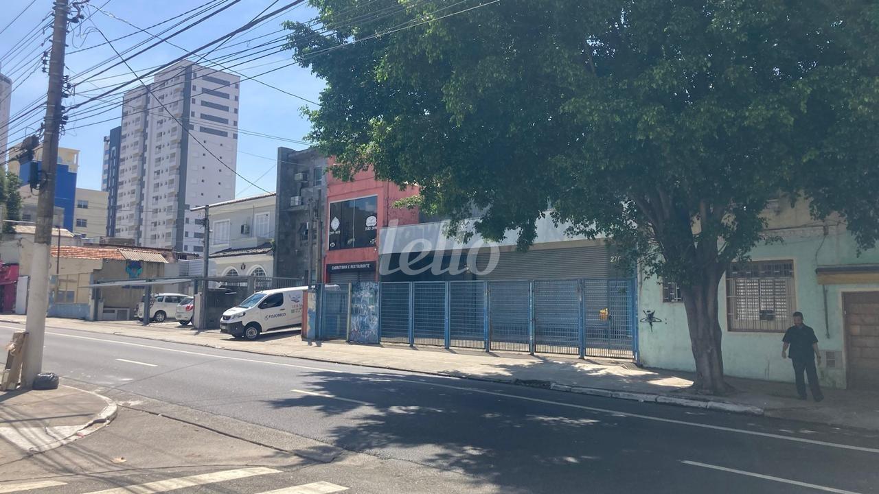 FOTOS (2) de Galpão/Armazém à venda, Padrão com 670 m², e 12 vagas em Santana - São Paulo