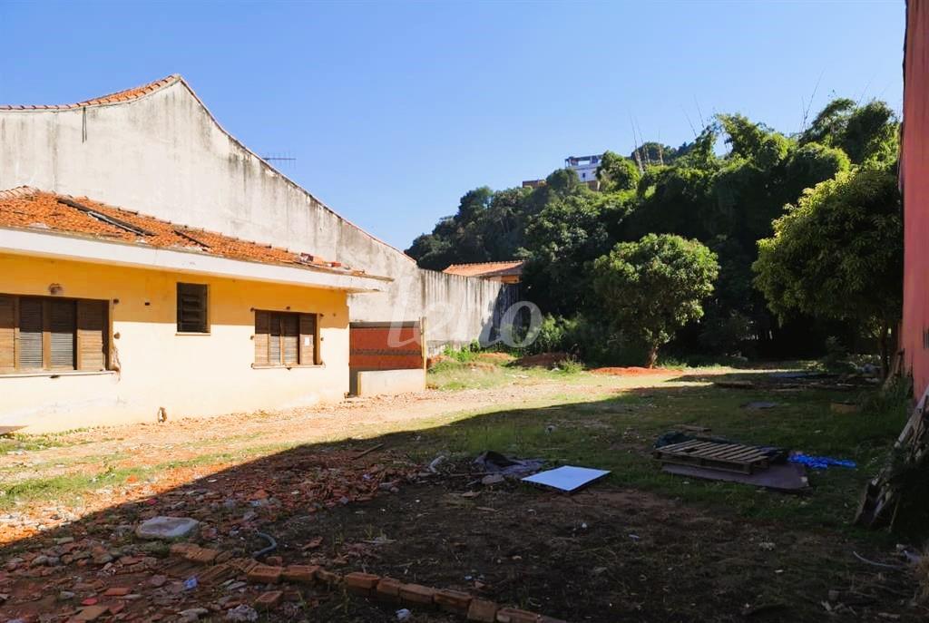 5 de Área / Terreno à venda, Padrão com 1500 m², e em Vila Nilo - São Paulo