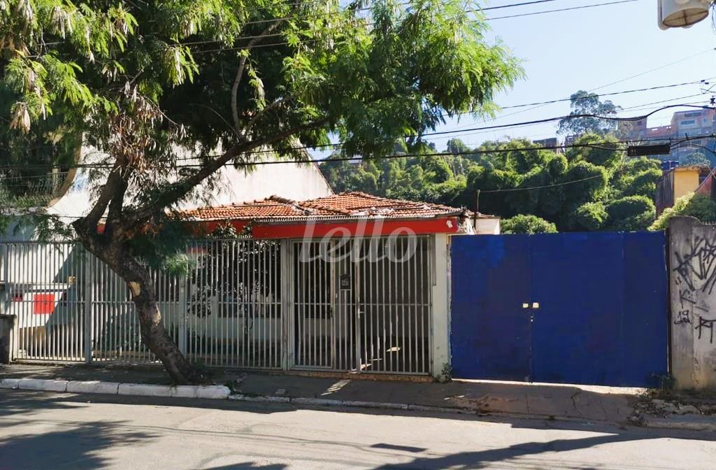 1 de Área / Terreno à venda, Padrão com 1500 m², e em Vila Nilo - São Paulo