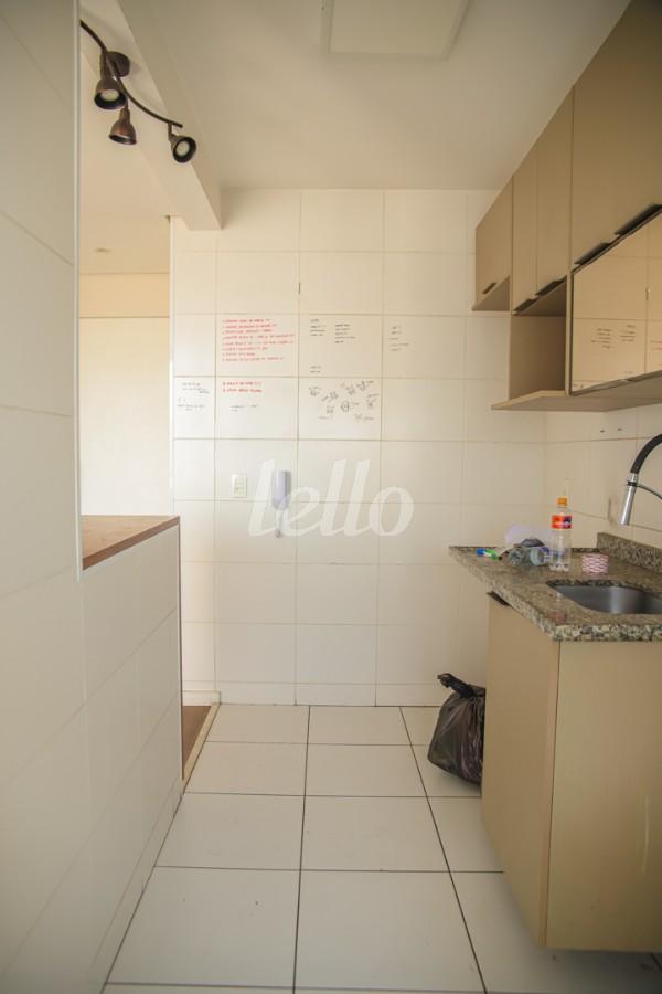 06COZINHA_004 de Apartamento para alugar, Padrão com 52 m², 2 quartos e 1 vaga em Vila Carioca - São Paulo