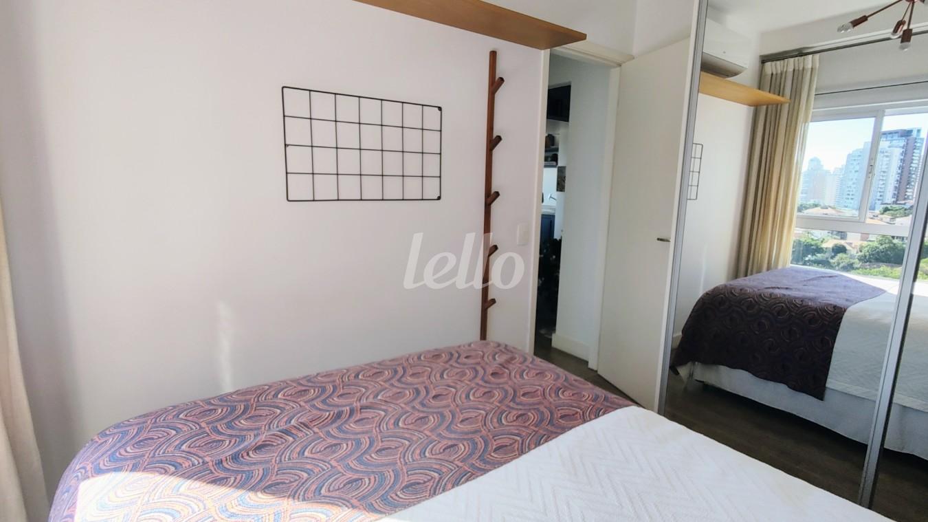 DORMITÓRIO de Apartamento à venda, Padrão com 67 m², 2 quartos e 2 vagas em Vila Mariana - São Paulo