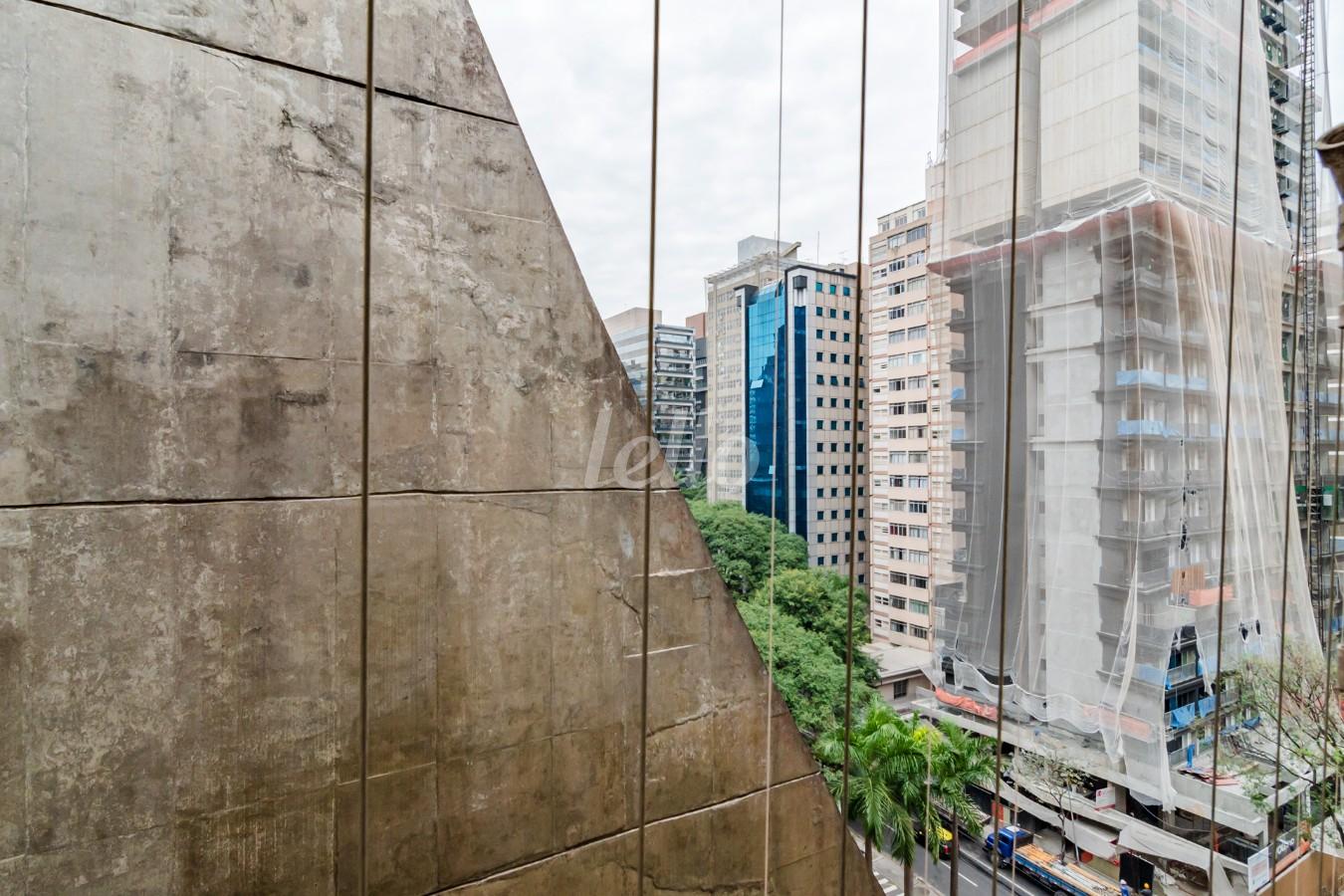 SALA de Sala / Conjunto para alugar, Padrão com 183 m², e 2 vagas em Cerqueira César - São Paulo