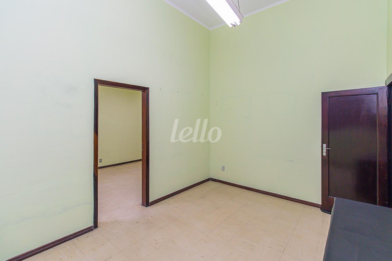 SALA-1 de Sala / Conjunto para alugar, Padrão com 34 m², e em Centro - Santo André