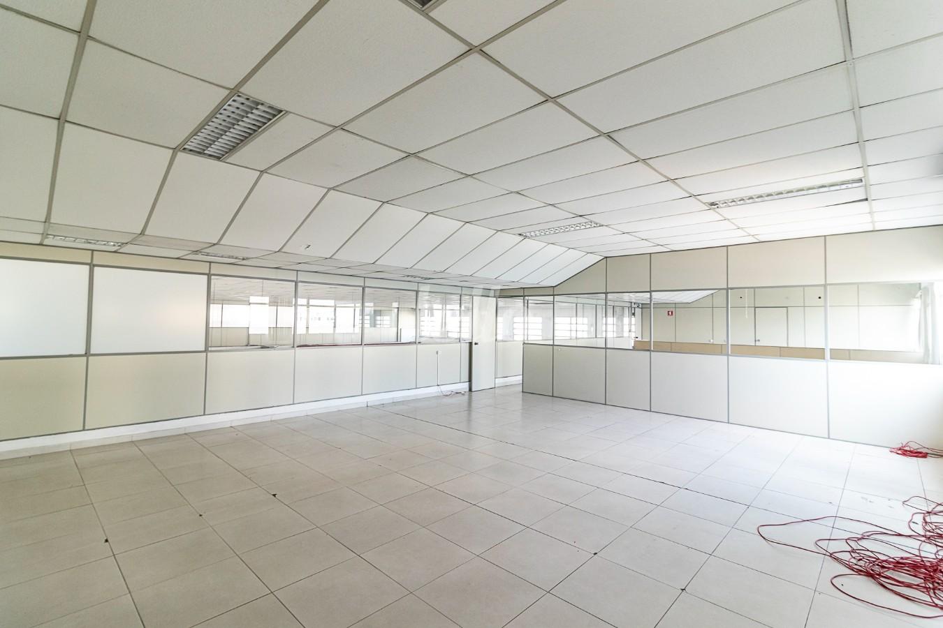 SALA 7 de Prédio Comercial para alugar, Monousuário com 1700 m², e 22 vagas em Várzea da Barra Funda - São Paulo