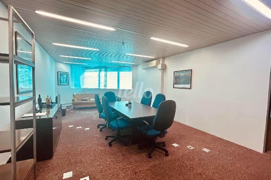 SALA DE REUNIÃO