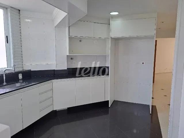 COZINHA de Apartamento à venda, Padrão com 183 m², 3 quartos e 3 vagas em Vila Monte Alegre - São Paulo