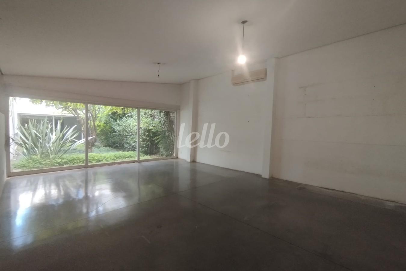 ANDAR de Sala / Conjunto para alugar, Padrão com 336 m², e 5 vagas em Vila Leopoldina - São Paulo