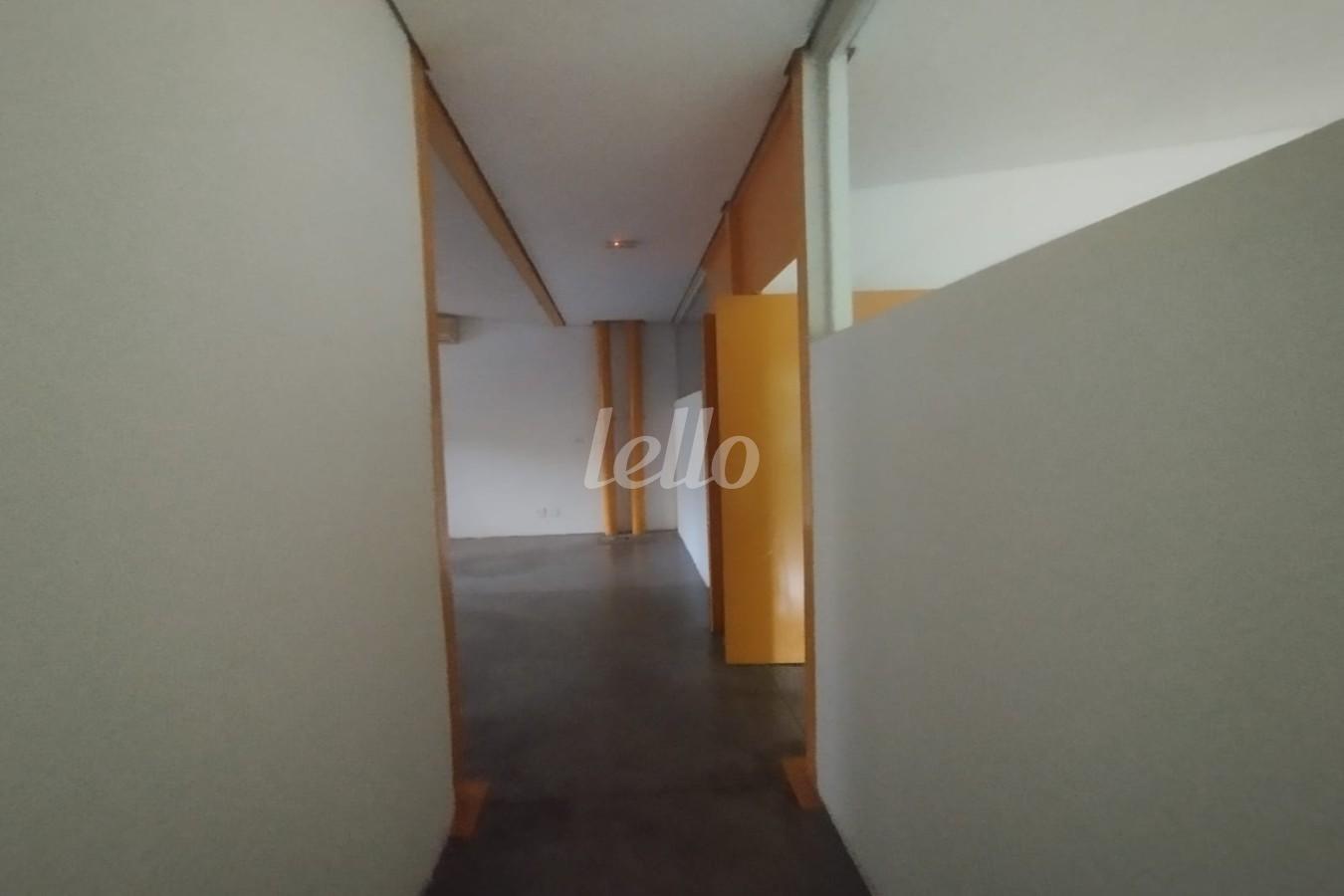 ANDAR de Sala / Conjunto para alugar, Padrão com 336 m², e 5 vagas em Vila Leopoldina - São Paulo