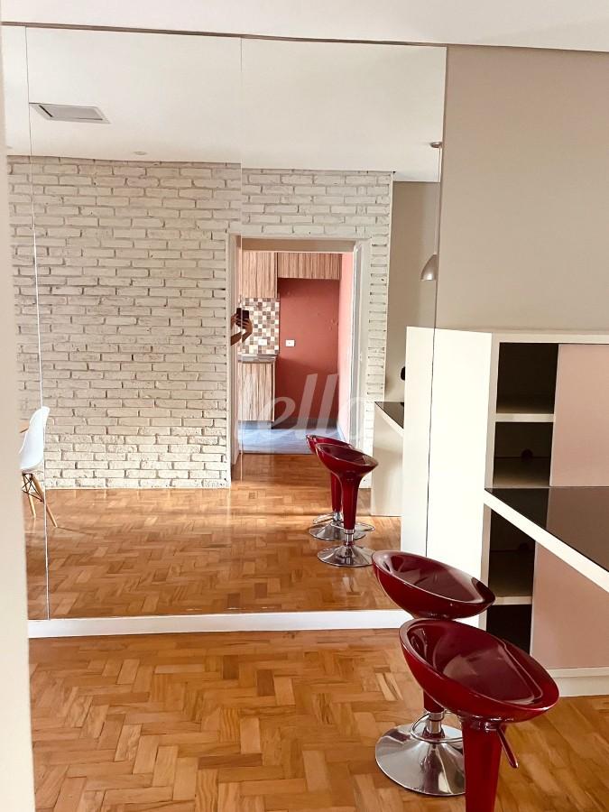 SALA de Apartamento à venda, Padrão com 70 m², 1 quarto e em Vila Mariana - São Paulo