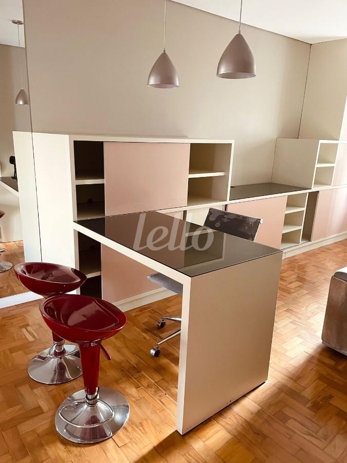 SALA de Apartamento à venda, Padrão com 70 m², 1 quarto e em Vila Mariana - São Paulo