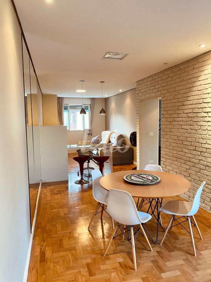 SALA de Apartamento à venda, Padrão com 70 m², 1 quarto e em Vila Mariana - São Paulo