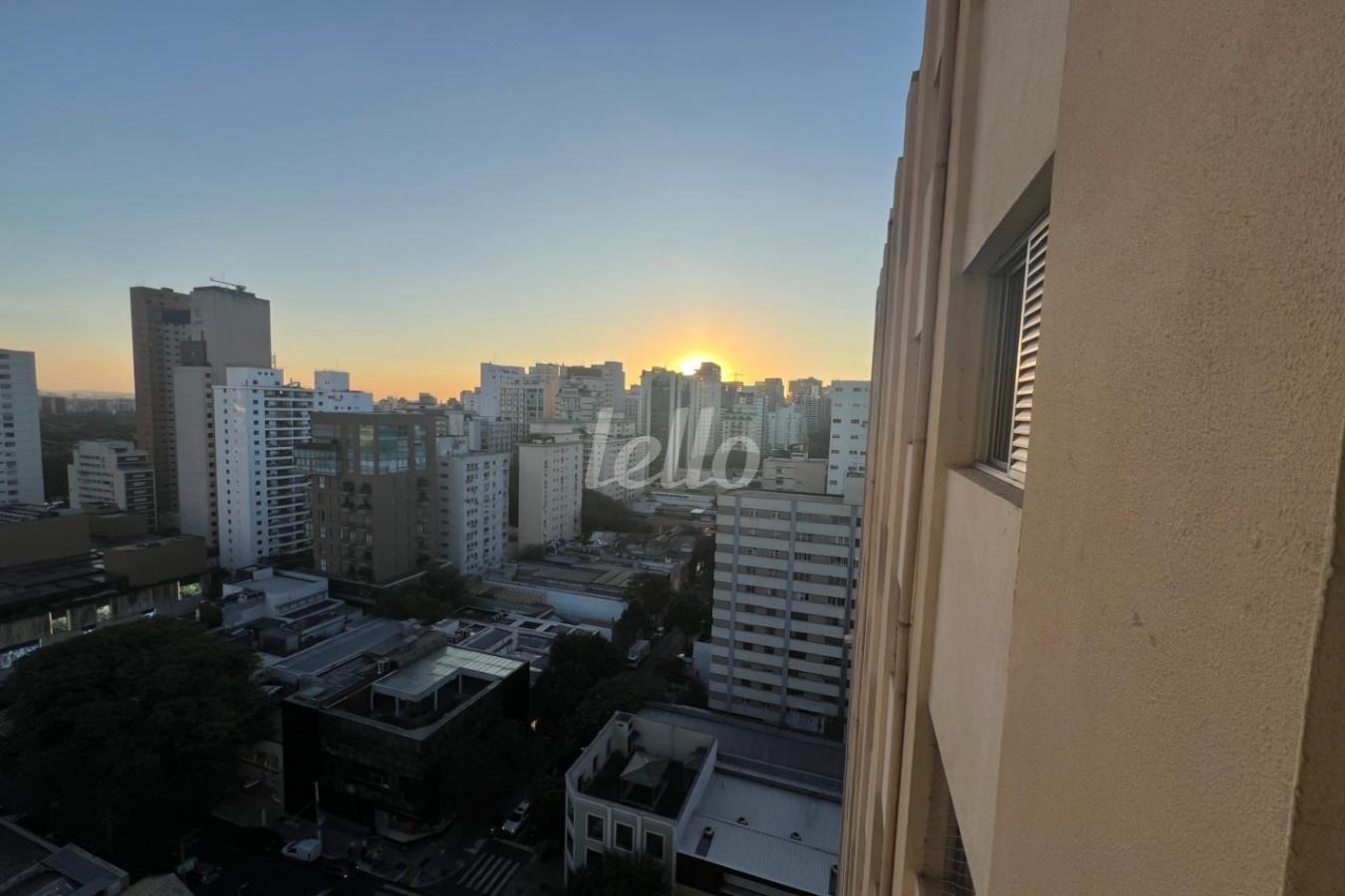 VISTA EXTERNA de Apartamento à venda, Padrão com 50 m², 2 quartos e em Cerqueira César - São Paulo