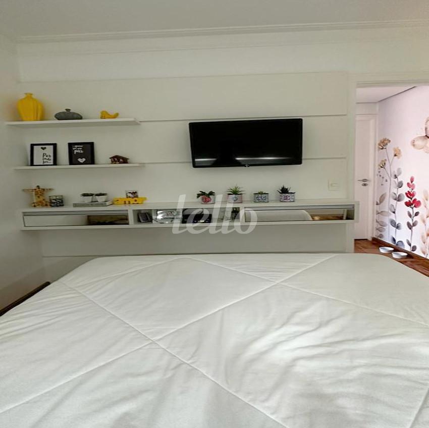 SUITE de Apartamento à venda, Padrão com 75 m², 2 quartos e 2 vagas em Vila Santa Catarina - São Paulo