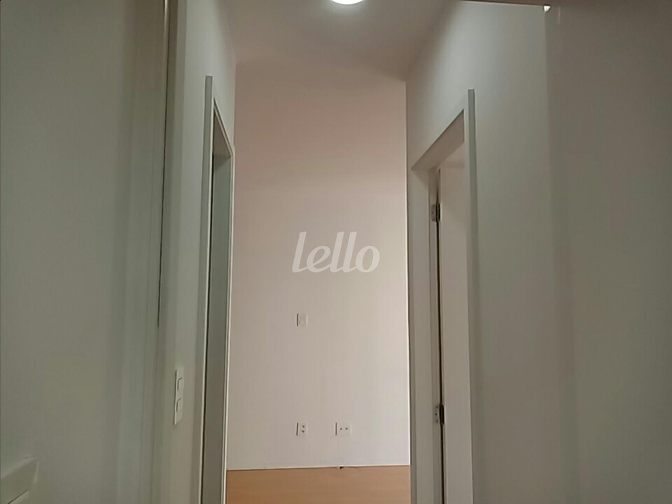 5-HALL-002.JPG de Apartamento para alugar, Padrão com 64 m², 2 quartos e 1 vaga em Santo Amaro - São Paulo