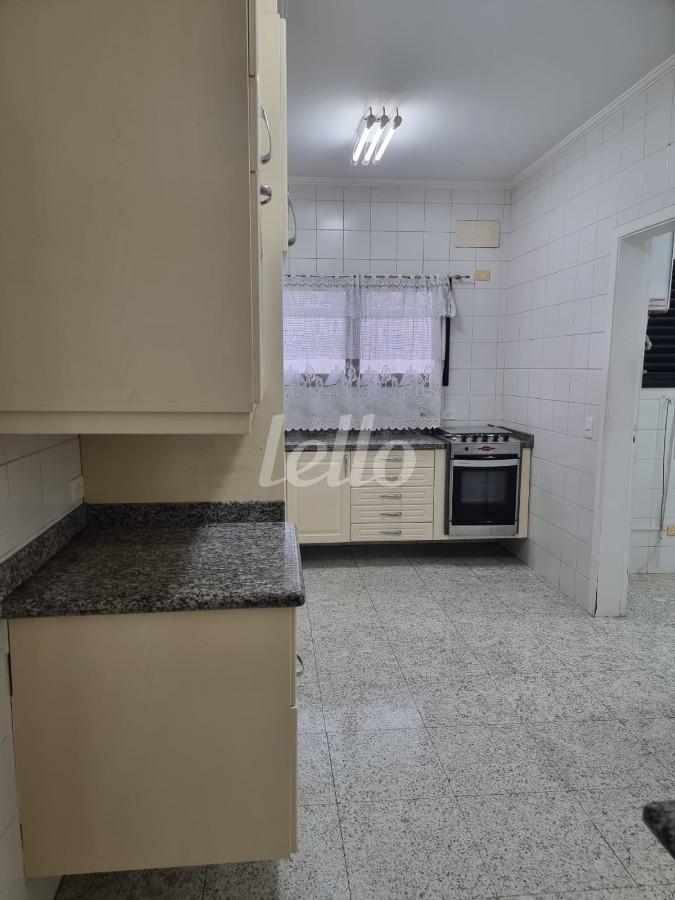 COZINHA de Apartamento à venda, Padrão com 130 m², 3 quartos e 3 vagas em Jardim São Paulo - São Paulo