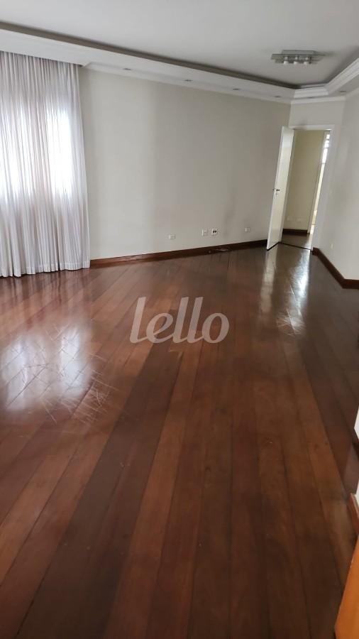 SALA de Apartamento à venda, Padrão com 130 m², 3 quartos e 3 vagas em Jardim São Paulo - São Paulo