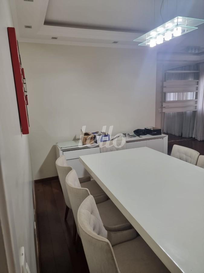 SALA de Apartamento à venda, Padrão com 130 m², 3 quartos e 3 vagas em Jardim São Paulo - São Paulo