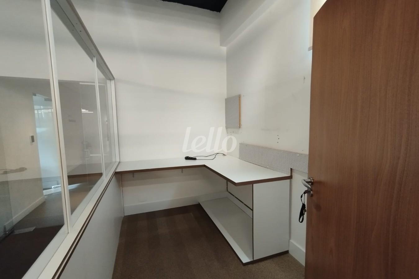 SALA de Sala / Conjunto para alugar, Padrão com 156 m², e 2 vagas em Vila Leopoldina - São Paulo