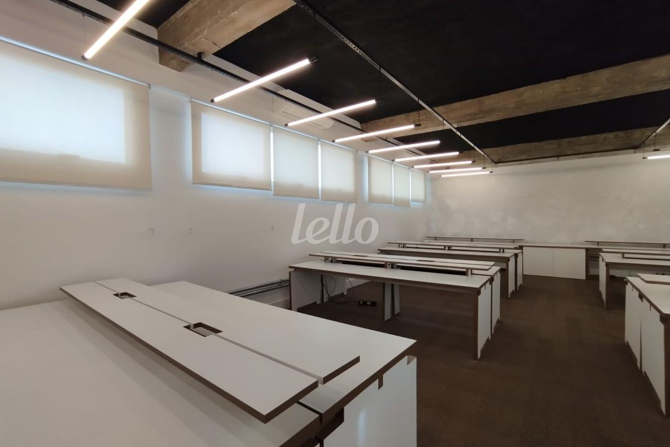 SALA de Sala / Conjunto para alugar, Padrão com 156 m², e 2 vagas em Vila Leopoldina - São Paulo