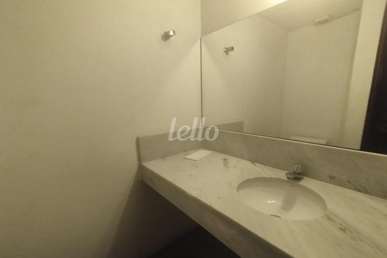 ANDAR de Sala / Conjunto para alugar, Padrão com 336 m², e 5 vagas em Vila Leopoldina - São Paulo