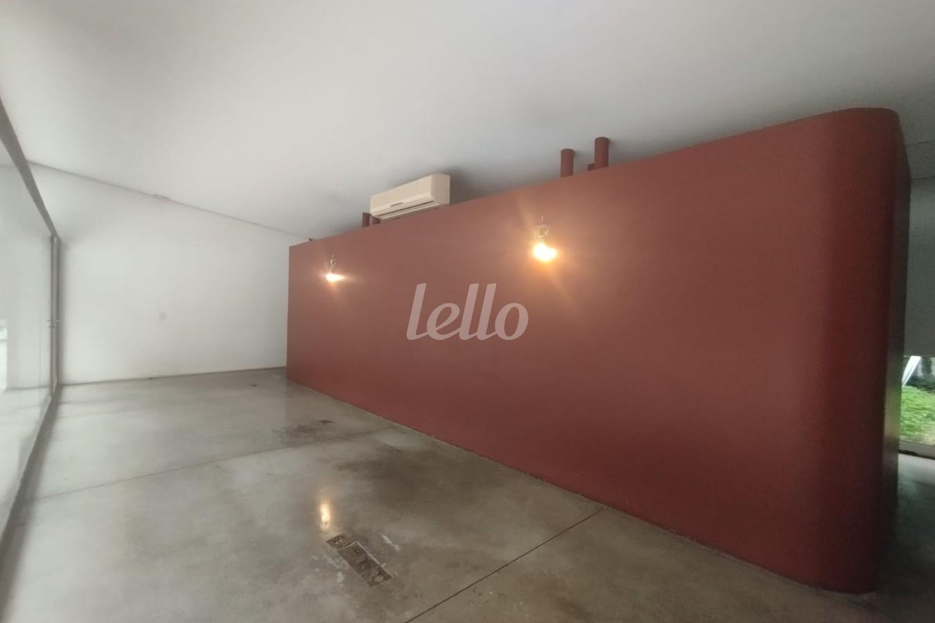 ANDAR de Sala / Conjunto para alugar, Padrão com 336 m², e 5 vagas em Vila Leopoldina - São Paulo