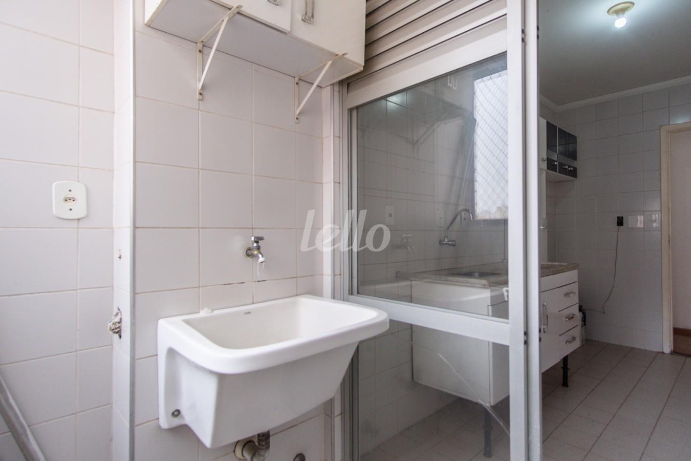 06AREA-DE-SERVICO_002 de Apartamento para alugar, Padrão com 65 m², 3 quartos e 1 vaga em Vila Matilde - São Paulo