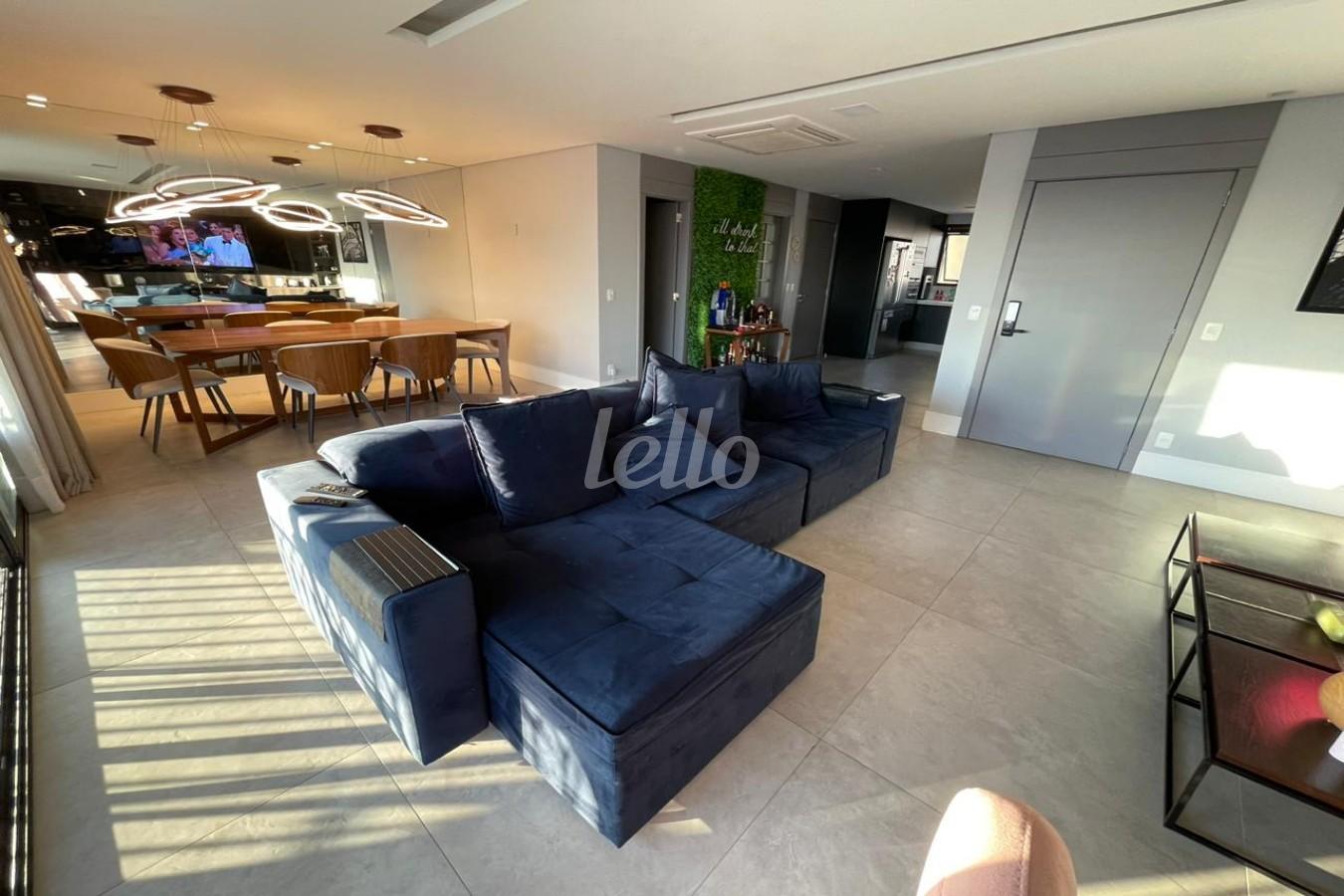 SALA de Apartamento à venda, Padrão com 195 m², 4 quartos e 4 vagas em Vila Gomes Cardim - São Paulo