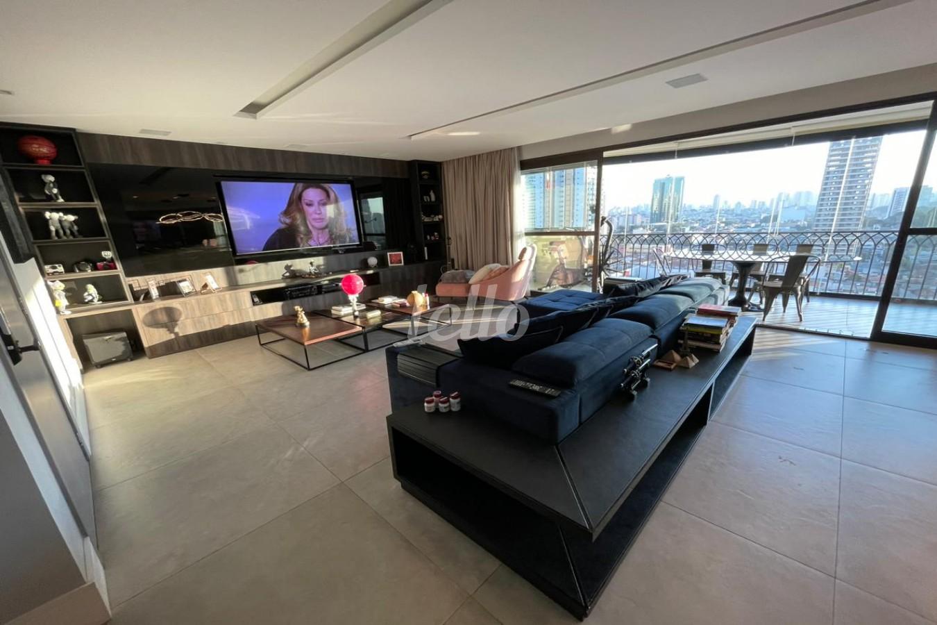 SALA de Apartamento à venda, Padrão com 195 m², 4 quartos e 4 vagas em Vila Gomes Cardim - São Paulo