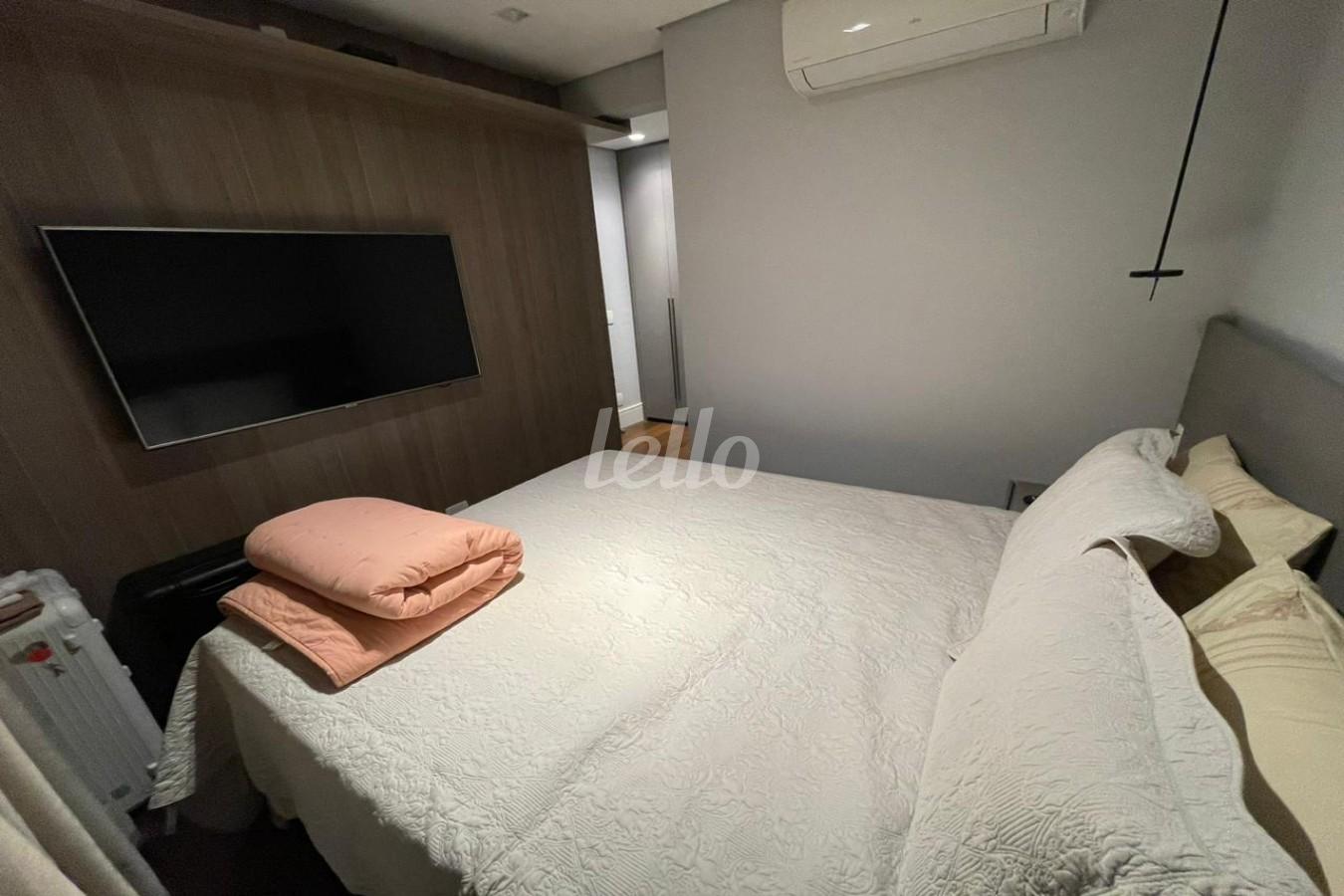 SUITE 1 de Apartamento à venda, Padrão com 195 m², 4 quartos e 4 vagas em Vila Gomes Cardim - São Paulo