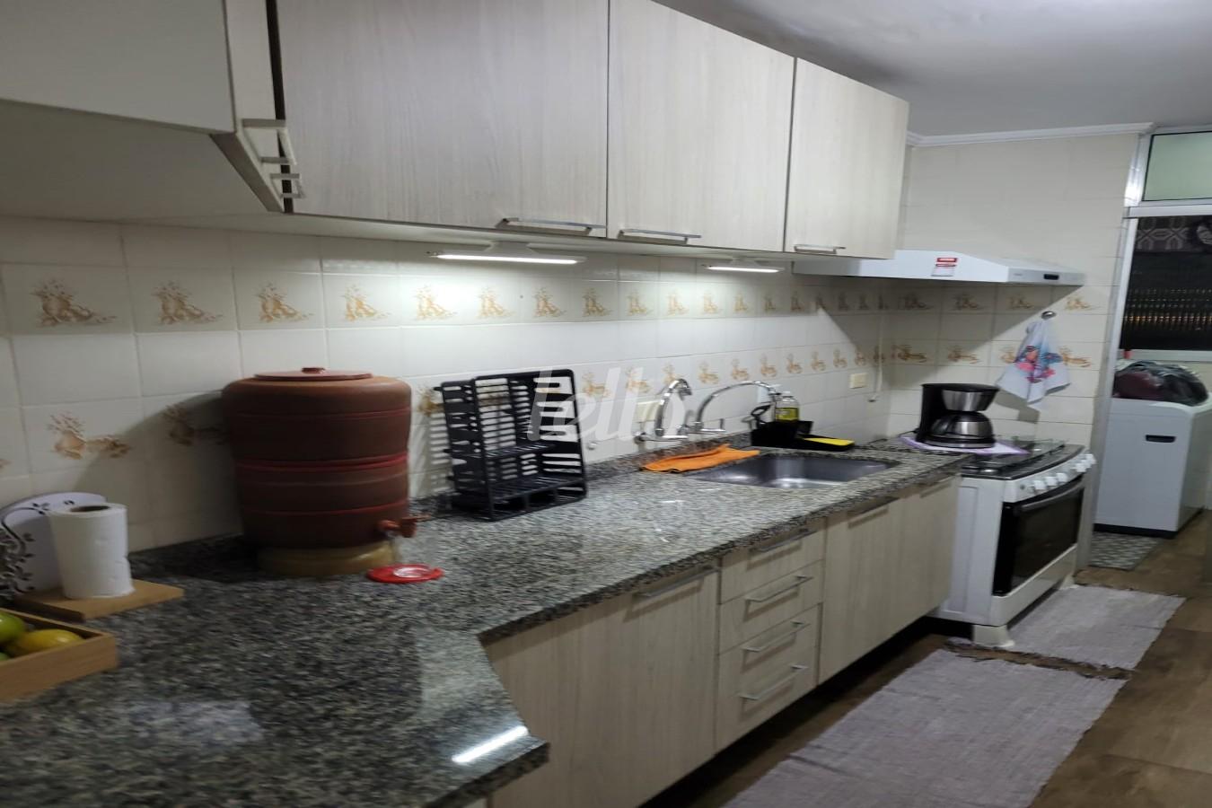 COZINHA de Apartamento à venda, Padrão com 57 m², 2 quartos e 2 vagas em Vila Esperança - São Paulo