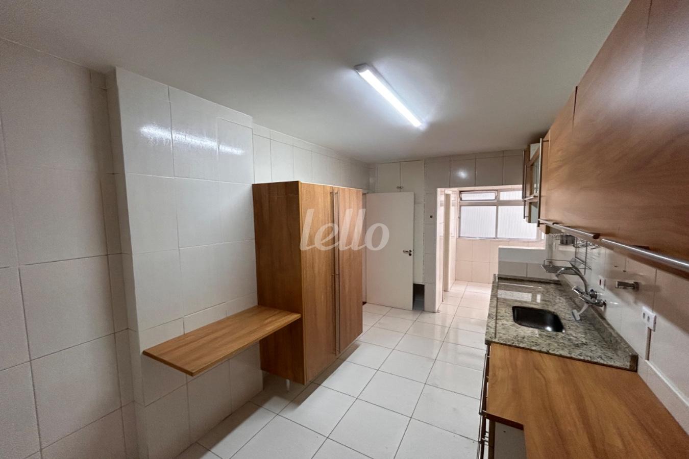 COZINHA de Apartamento à venda, Padrão com 114 m², 3 quartos e 1 vaga em Consolação - São Paulo