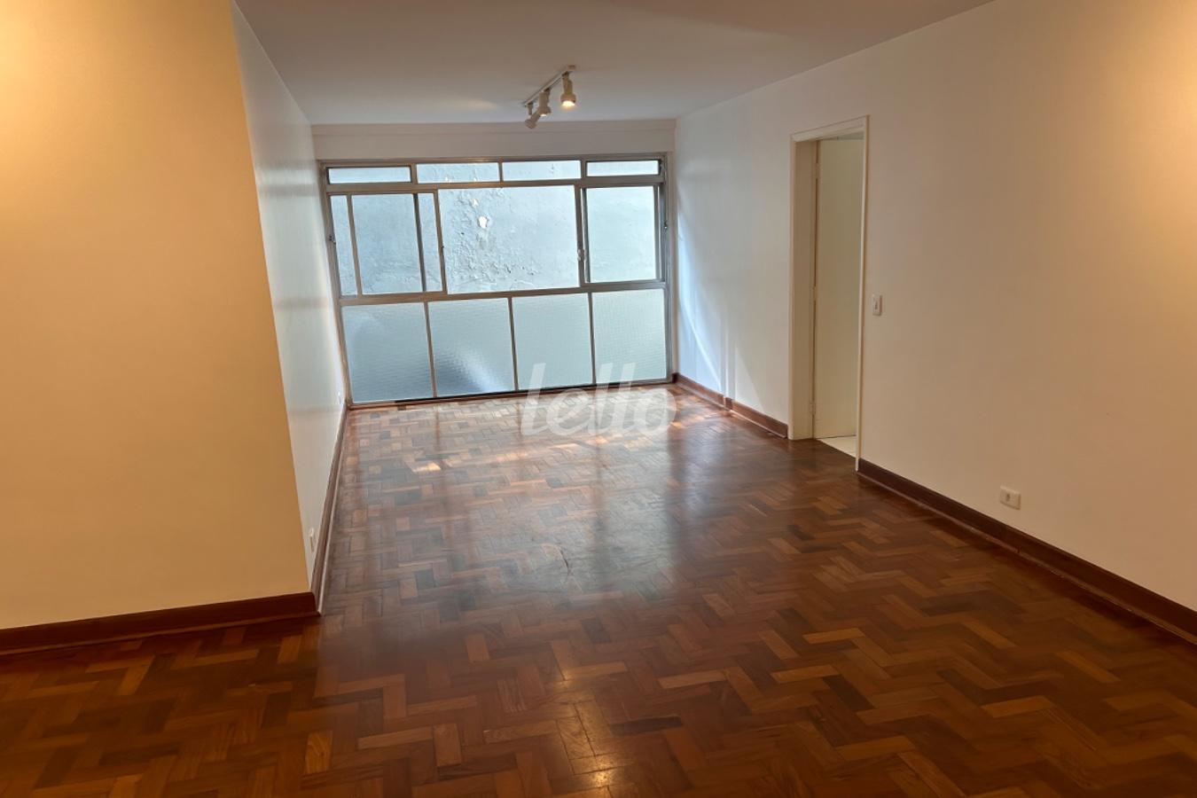 SALA de Apartamento à venda, Padrão com 114 m², 3 quartos e 1 vaga em Consolação - São Paulo