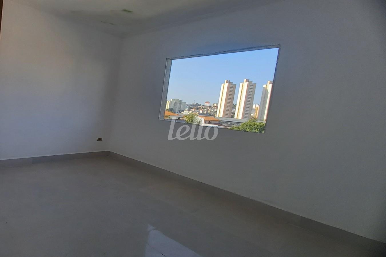 DORMITÓRIO 3 de Casa à venda, sobrado com 178 m², 3 quartos e 4 vagas em Vila Paulo Silas - São Paulo