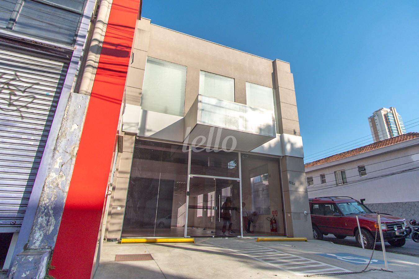 01FACHADA_001 de Prédio Comercial para alugar, Monousuário com 320 m², e 3 vagas em Vila Gomes Cardim - São Paulo