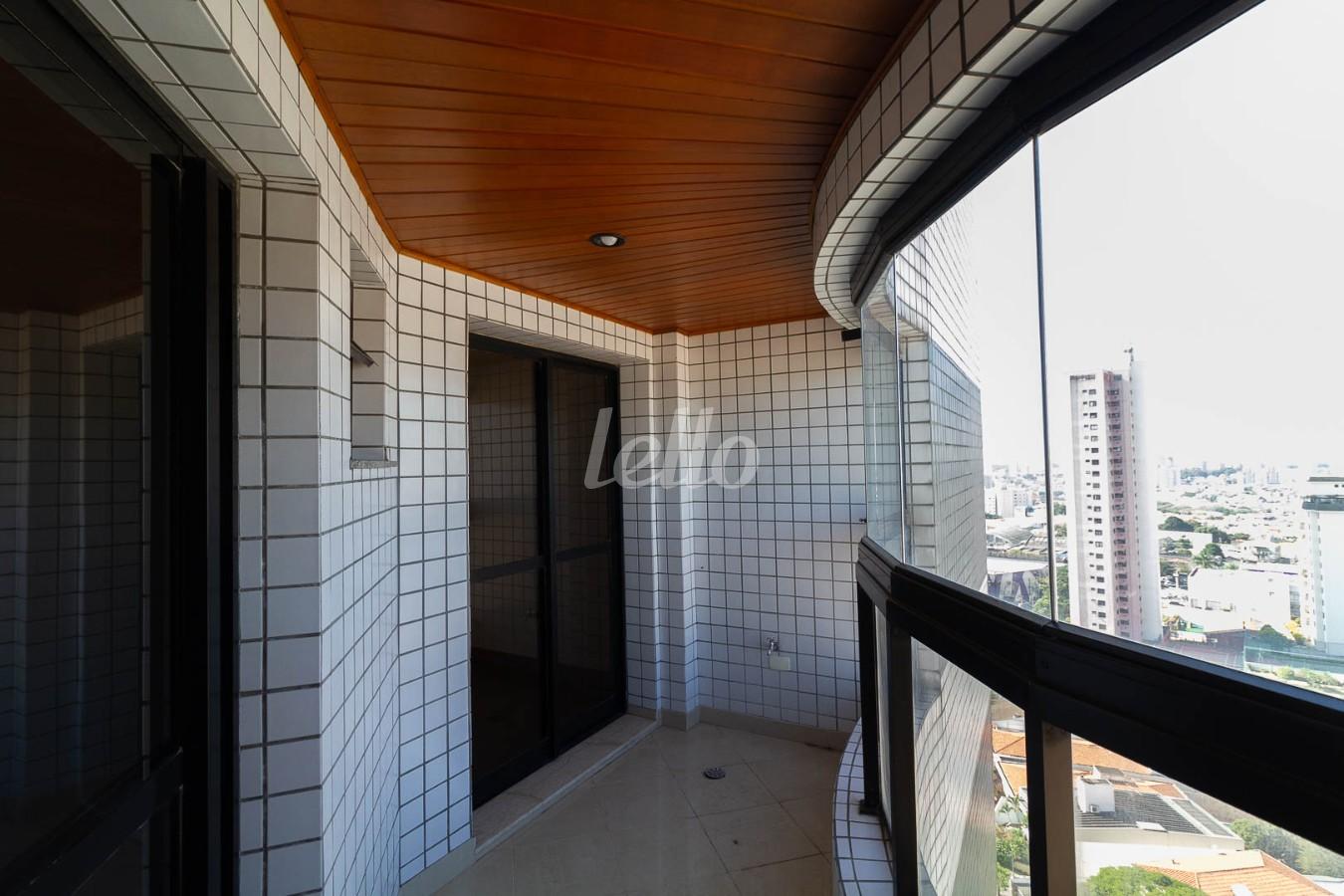 SALA DE JANTAR de Apartamento para alugar, cobertura - Padrão com 340 m², 4 quartos e 5 vagas em Bosque da Saúde - São Paulo