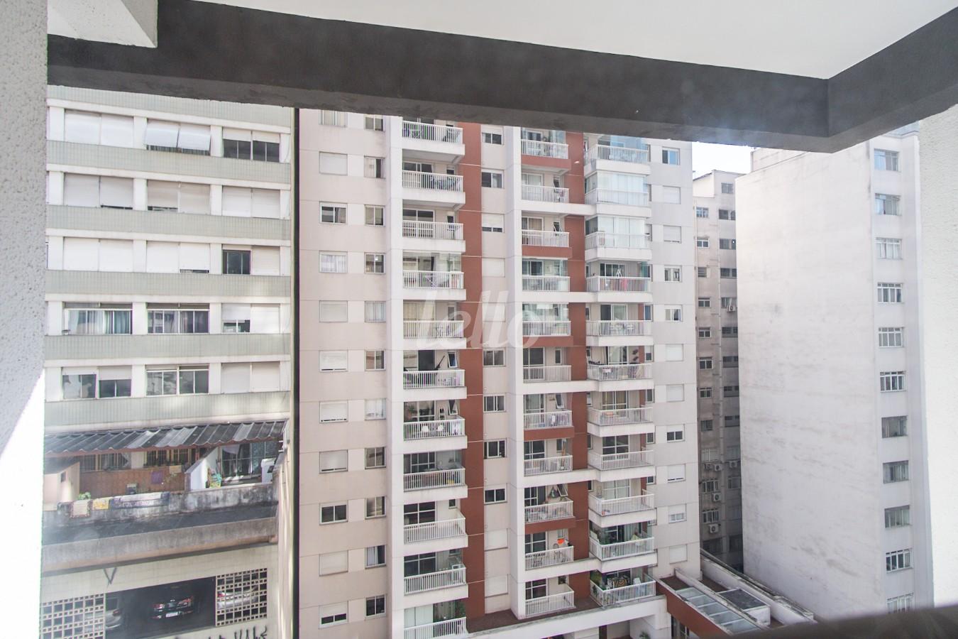 SACADA de Apartamento para alugar, Padrão com 24 m², 1 quarto e em Centro - São Paulo