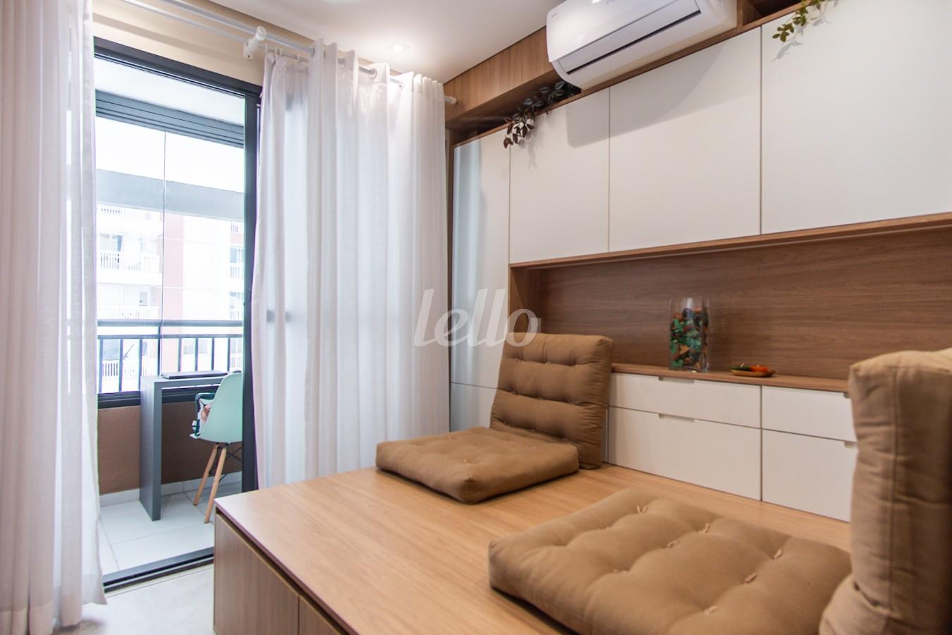 SALA de Apartamento para alugar, Padrão com 24 m², 1 quarto e em Centro - São Paulo